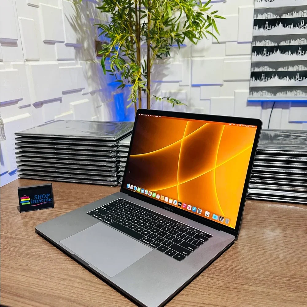 Apple MacBook with Silver Body and Black Keyboard